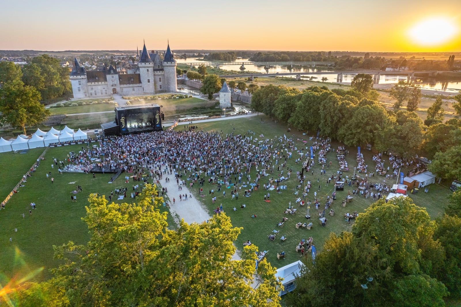 Un festival de musique en plein air