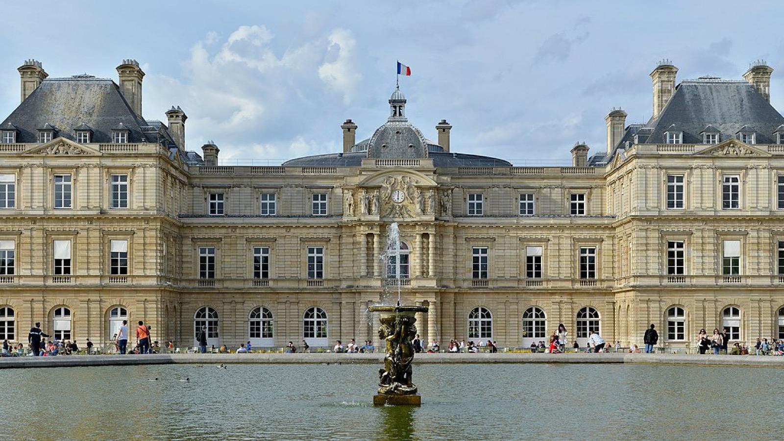 Le Palais du Luxembourg, siège du Sénat, à Paris