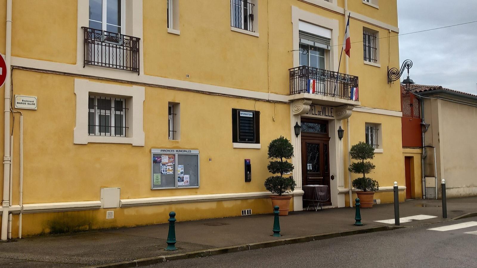 L'hôtel de ville, à Gréasque