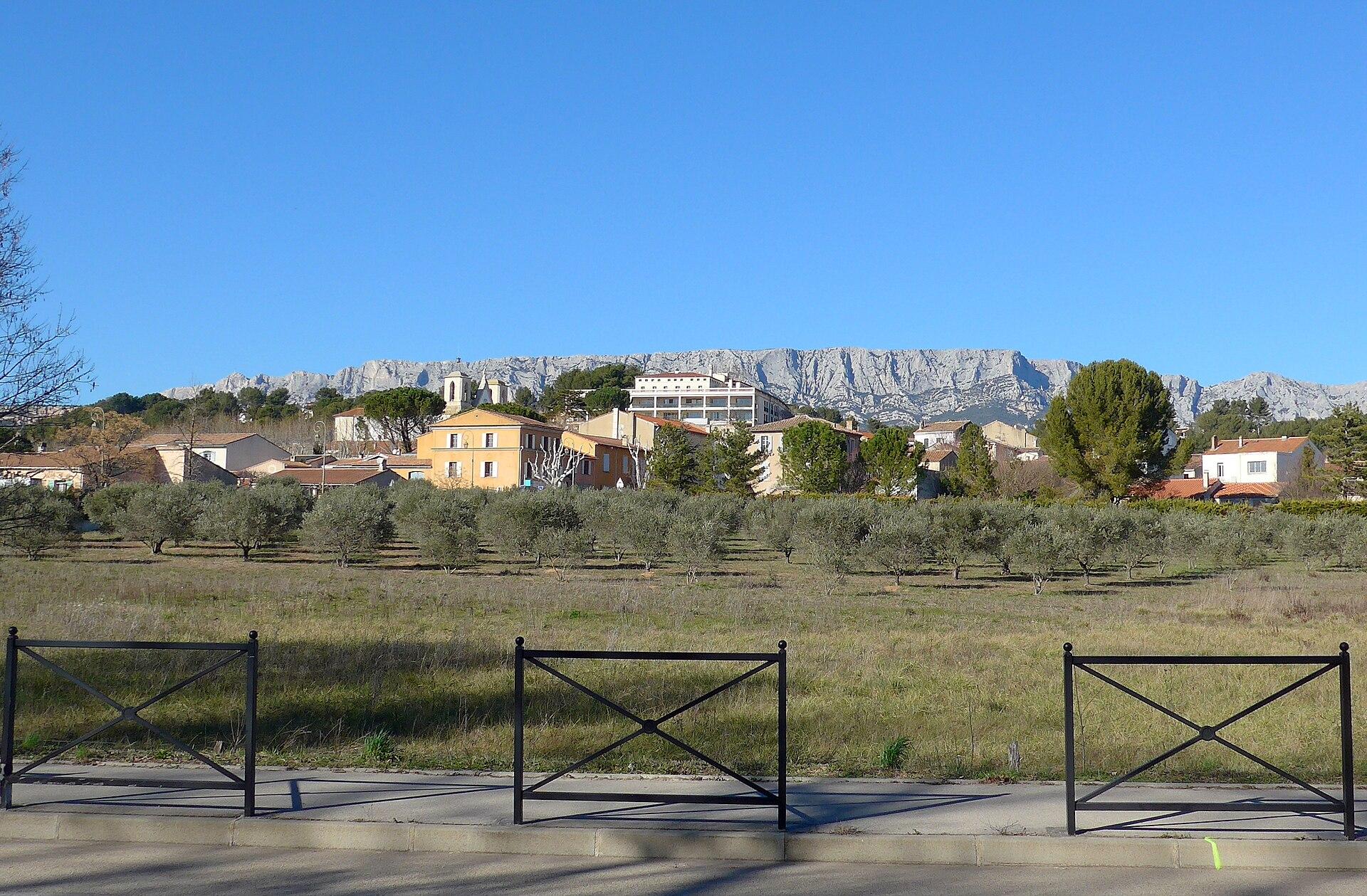Vue du village de Rousset en Provence