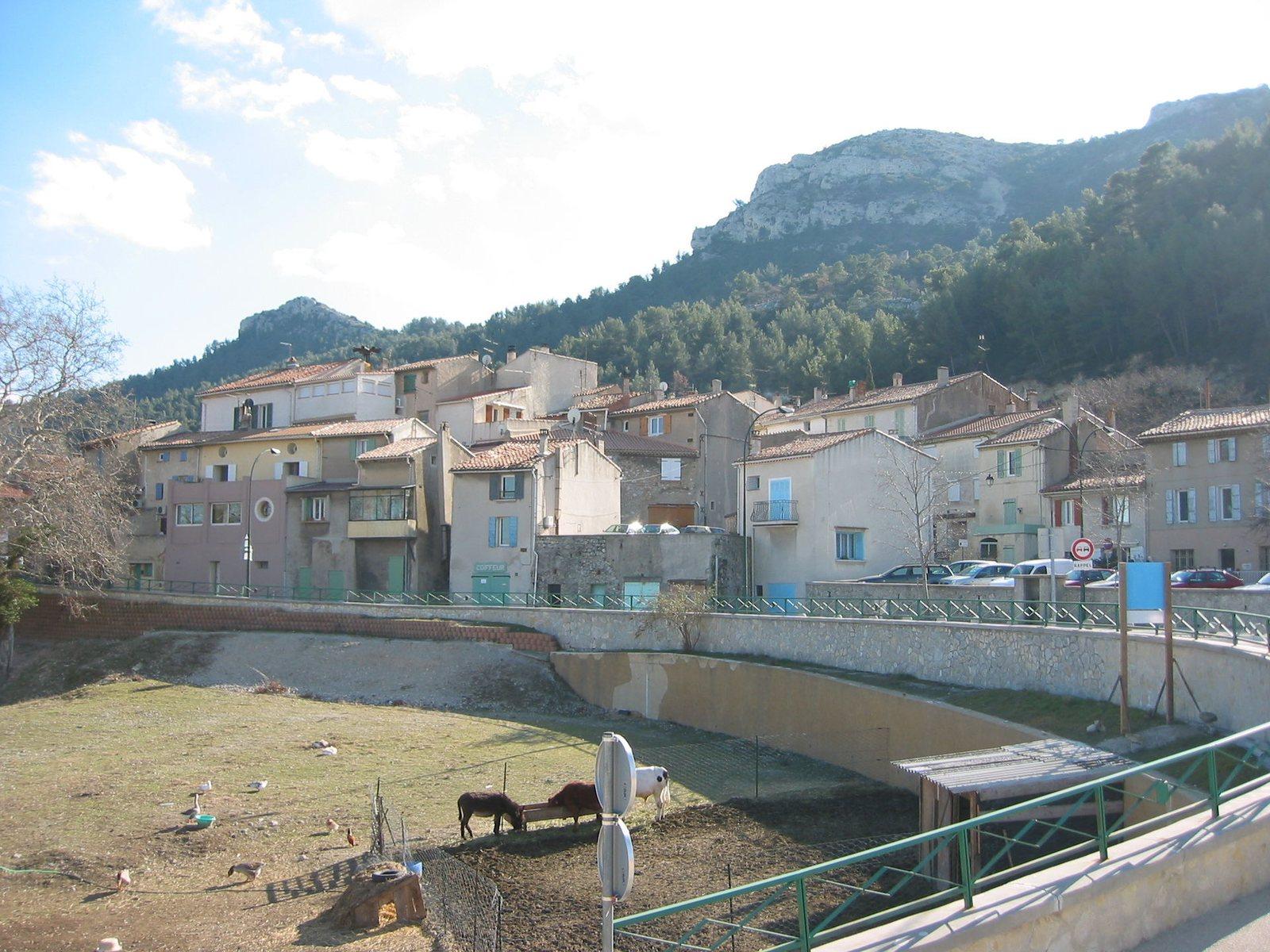 Une vue de Saint-Savournin