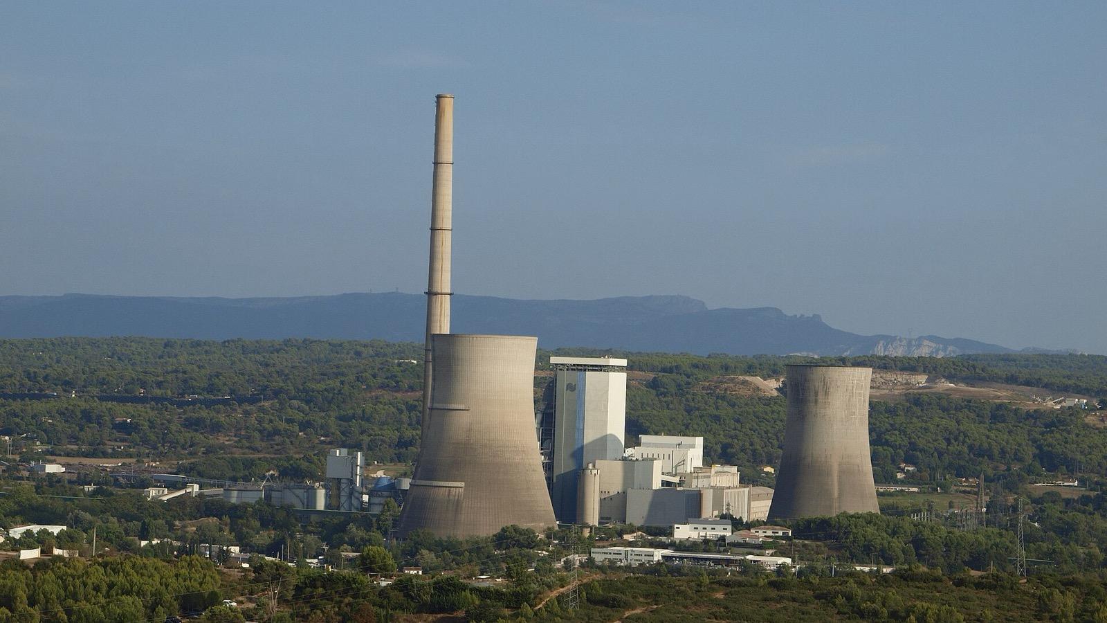La centrale thermique, à Gardanne