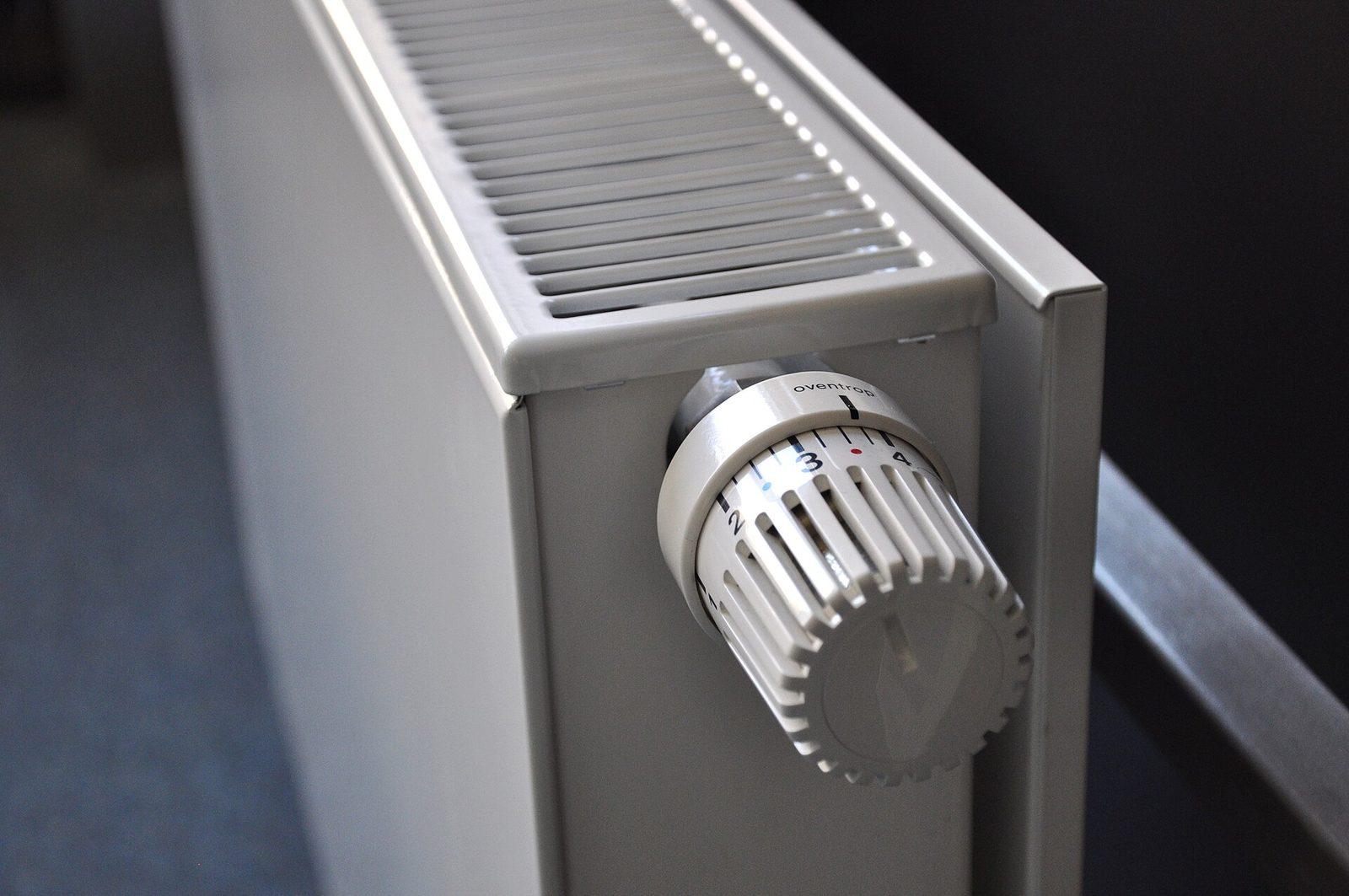 Un radiateur de chauffage domestique