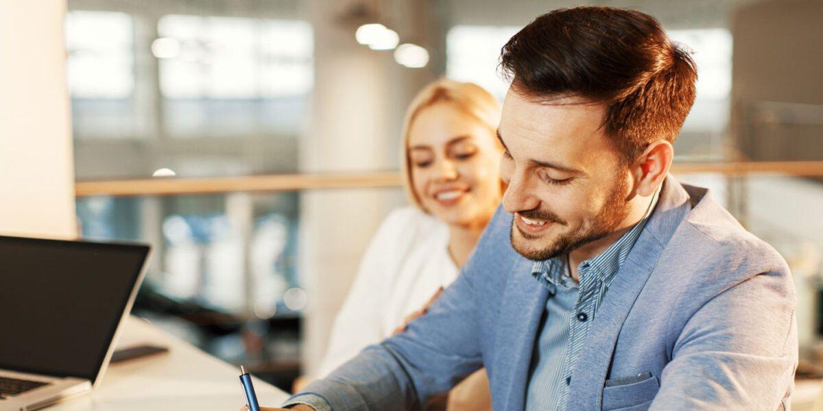 La signature d'un contrat de travail
