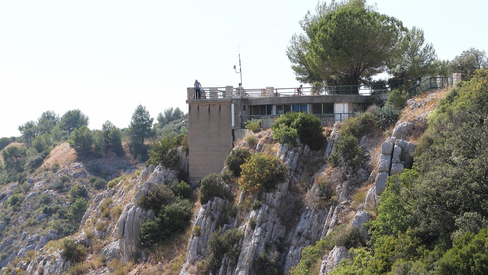 Le barrage de Bimont, à Saint-Marc-Jaumegarde